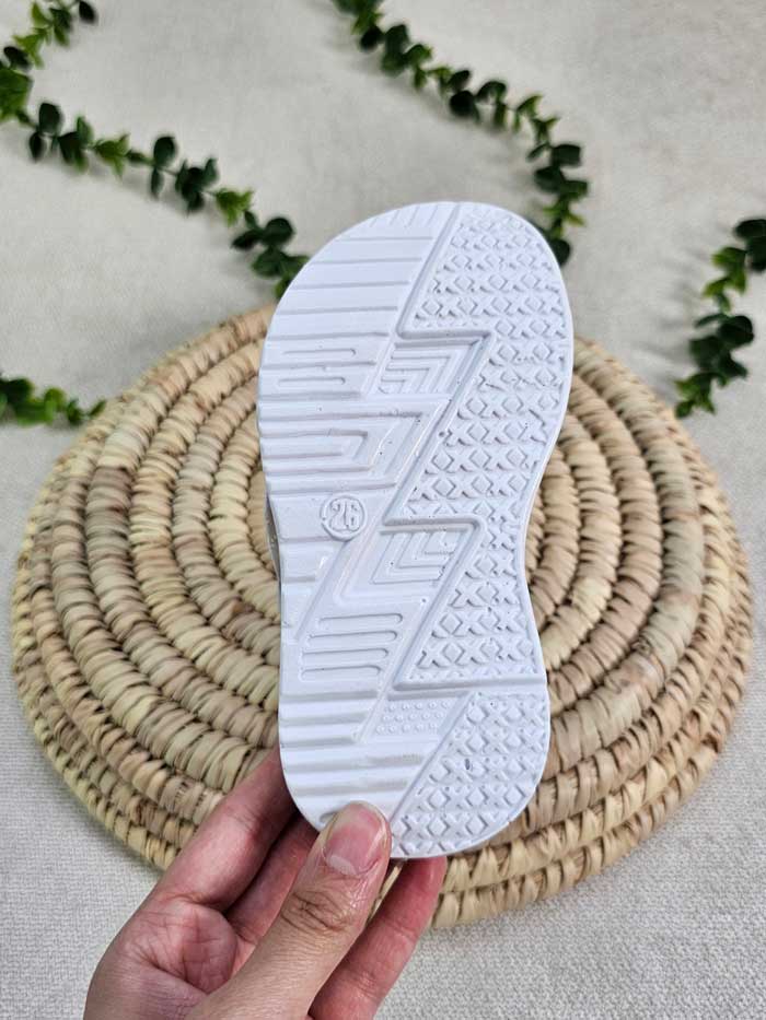 صندل دخترانه دختر و پروانه - تصویر 5