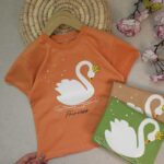 تیشرت تک دخترانه قو تاج دار