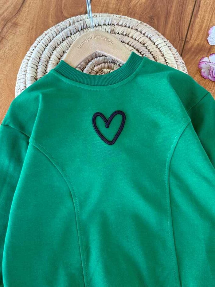 بلوز تک دخترانه گلدوزی قلب - تصویر 8