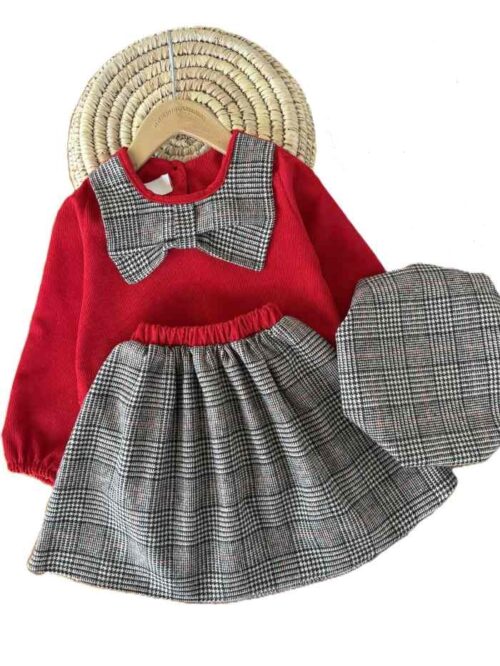 بلوز و دامن مخمل کبریتی ماه گل همراه با کلاه