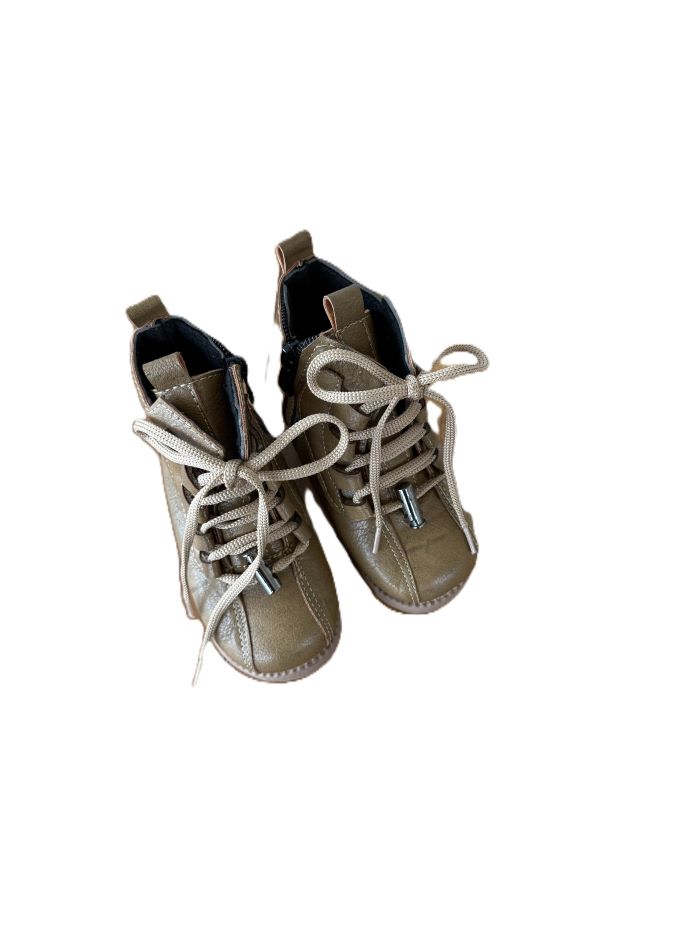 نیم بوت سوگو