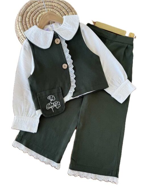 سه تیکه دخترانه بیرونی حلما