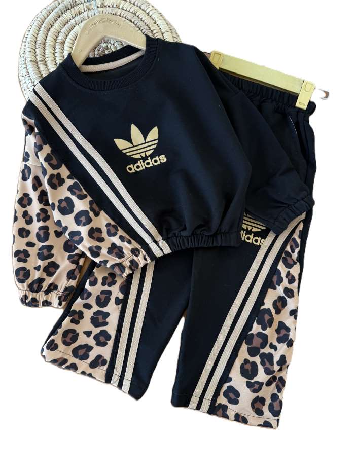 کراپ و شلوار پنبه گلکسی دخترانه addidas - تصویر 2