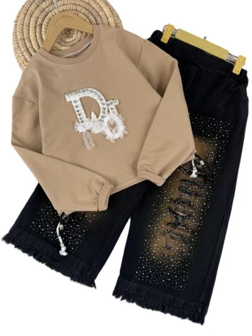 کراپ و شلوار بیرونی دخترانه D