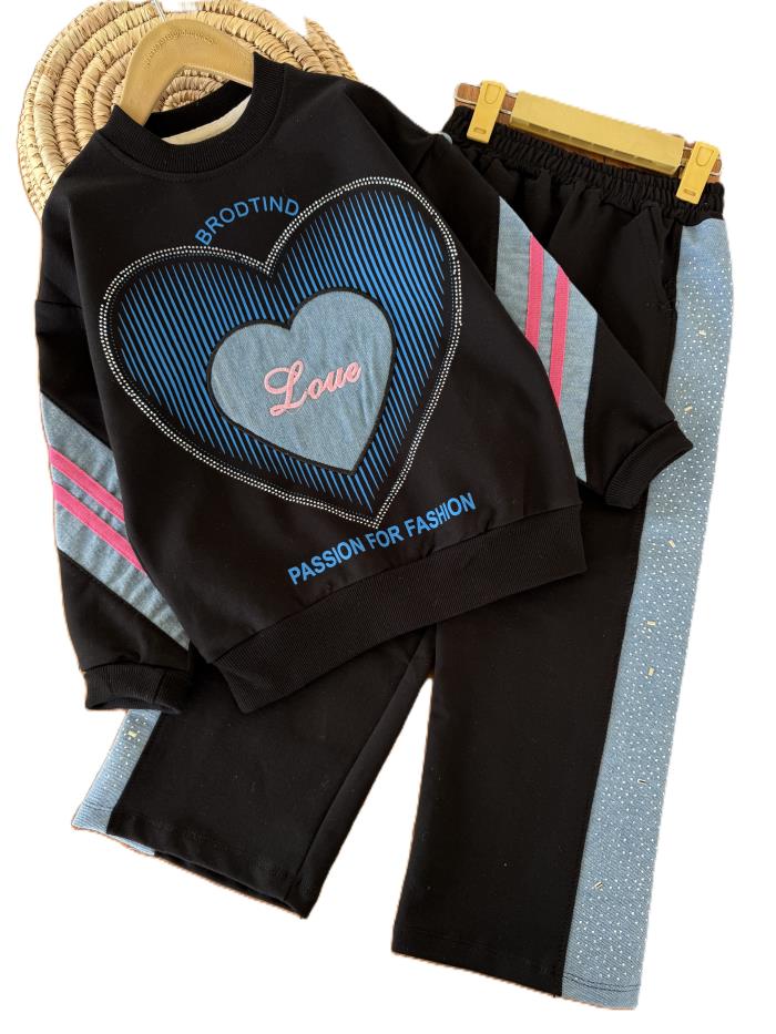 بلوز و شلوار دورس دخترانه love - تصویر 4