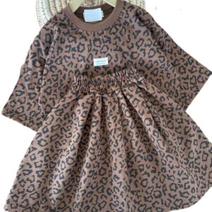 کراپ آستین کوتاه و دامن بیرونی ویدا