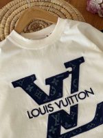 تیشرت باکسی و شلوار واید دخترانه بیرونی LV - Image 5